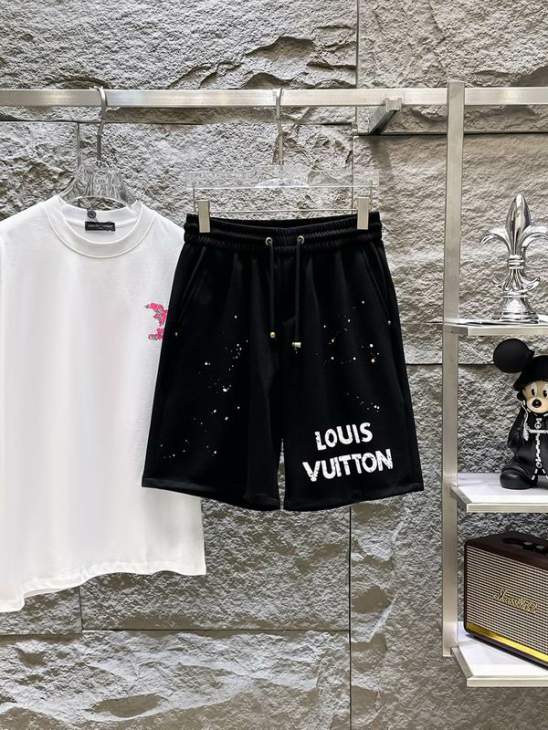 Picture of LV Short Pants _SKULVM-3XLxetr1218298